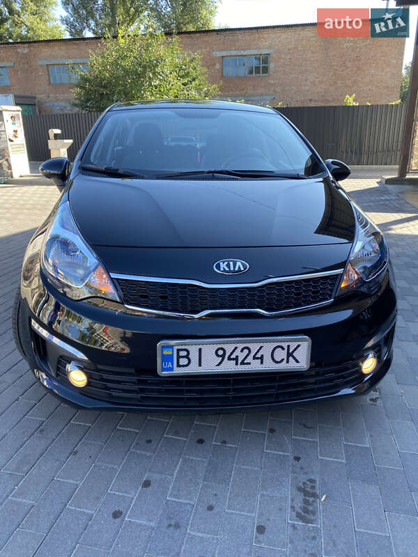 Седан Kia Rio 2017 в Лубнах