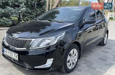 Седан Kia Rio 2012 в Дніпрі