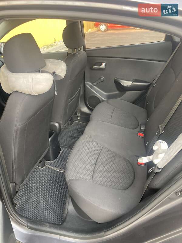 Седан Kia Rio 2013 в Барановке фото 10 Седан Kia Rio 2013 в Барановке