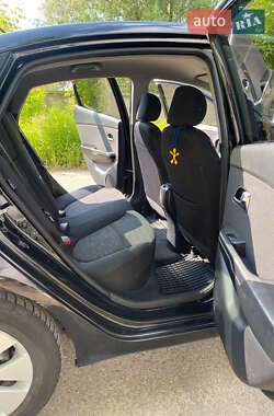 Седан Kia Rio 2013 в 