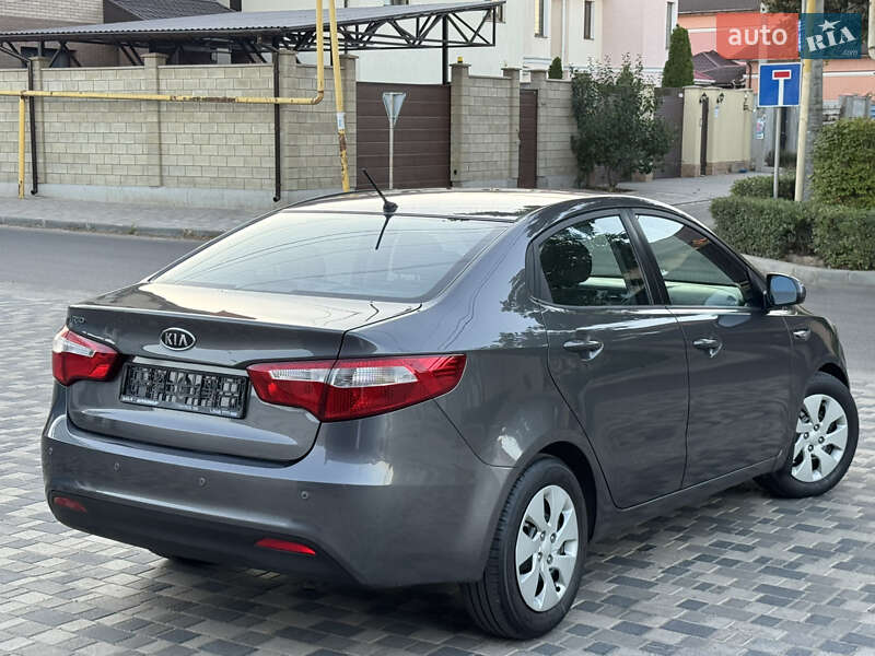 Седан Kia Rio 2012 в Одессе