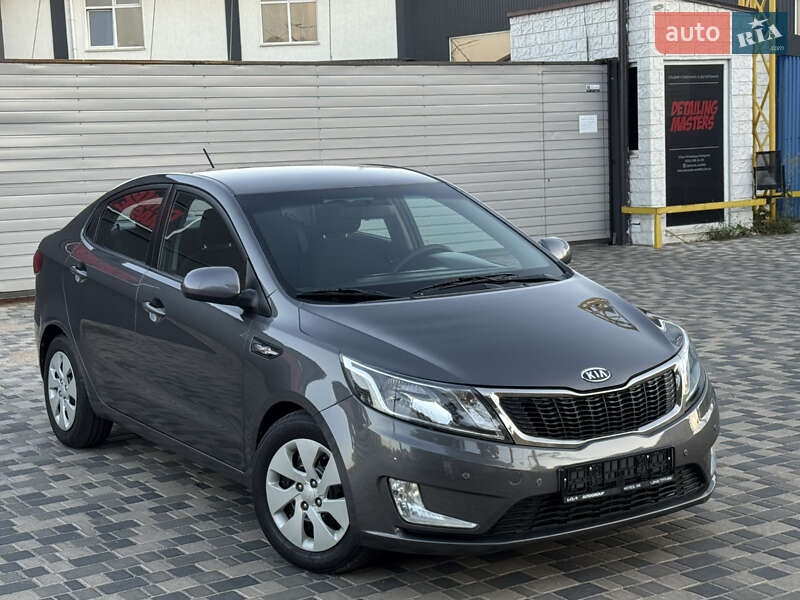 Седан Kia Rio 2012 в Одессе