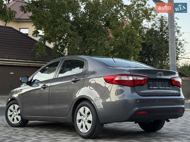 Седан Kia Rio 2012 в Одессе
