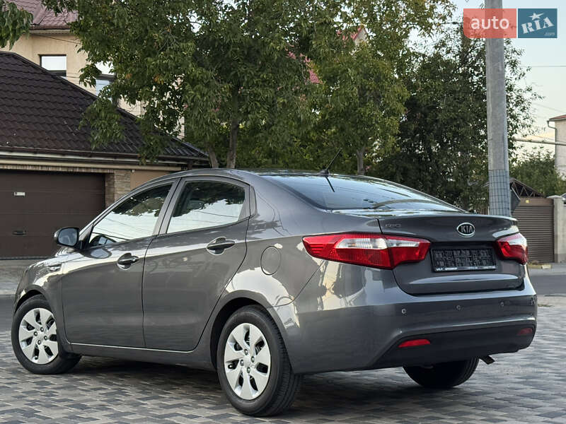 Седан Kia Rio 2012 в Одессе