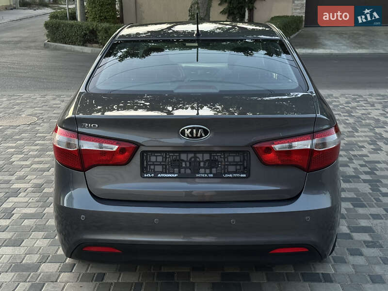 Седан Kia Rio 2012 в Одессе