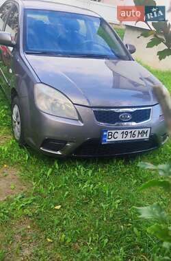 Седан Kia Rio 2010 в Бориславе