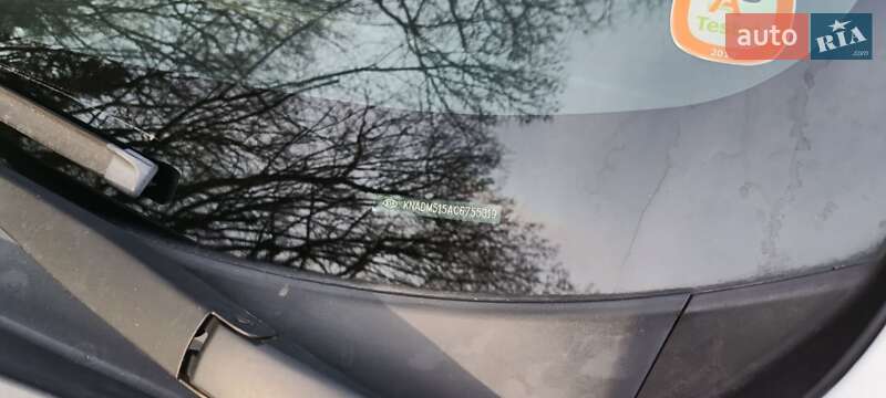 Хэтчбек Kia Rio 2012 в Дрогобыче