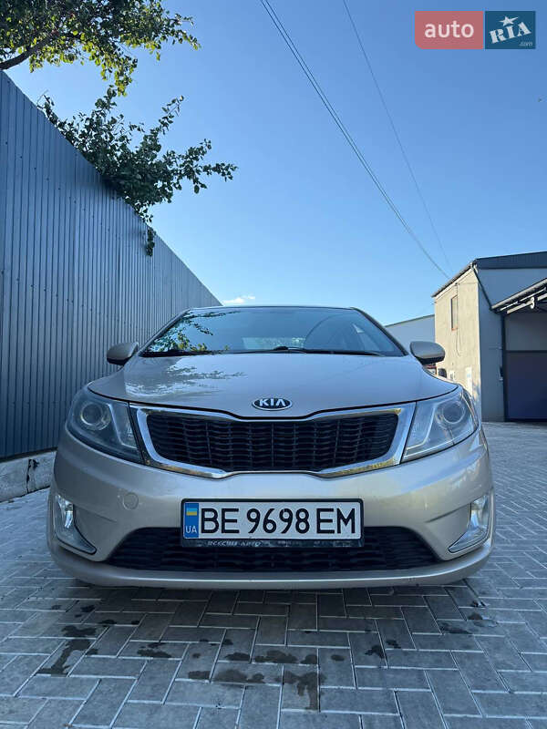 Седан Kia Rio 2013 в Первомайске