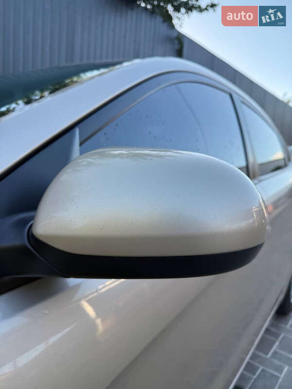 Седан Kia Rio 2013 в Первомайске