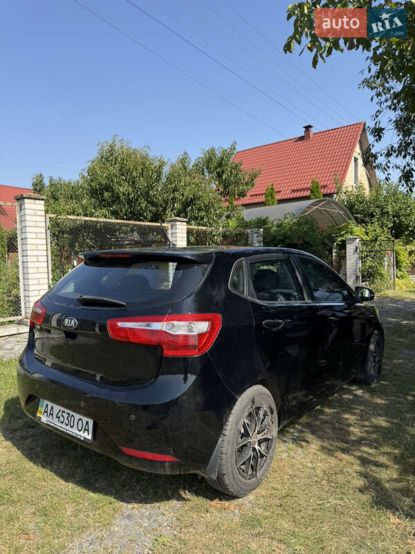 Хетчбек Kia Rio 2013 в Києві