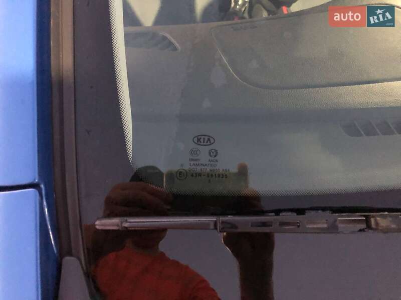 Хетчбек Kia Rio 2006 в Луцьку