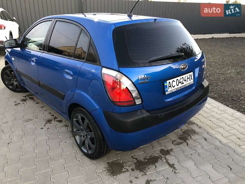 Хетчбек Kia Rio 2006 в Луцьку