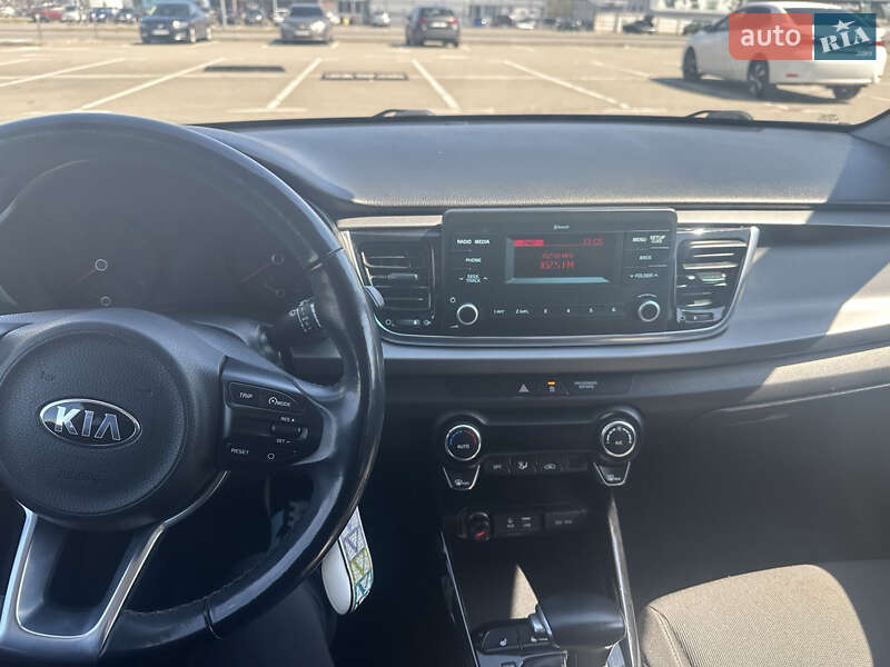 Хэтчбек Kia Rio 2017 в Киеве