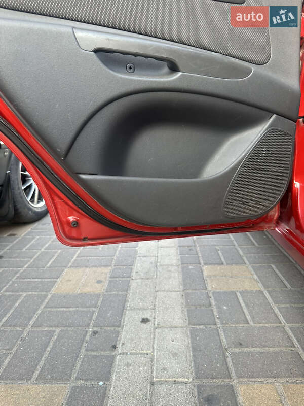 Хэтчбек Kia Rio 2006 в Рокитном фото 12 Хэтчбек Kia Rio 2006 в Рокитном