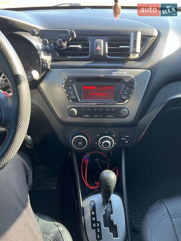 Седан Kia Rio 2013 в Житомире