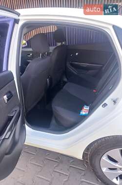 Седан Kia Rio 2011 в 