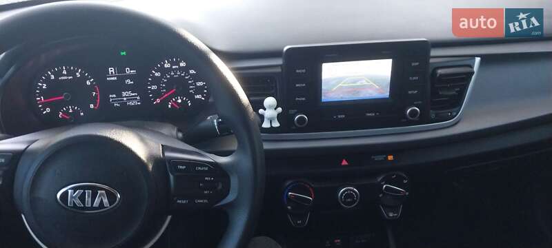 Седан Kia Rio 2018 в Киеве