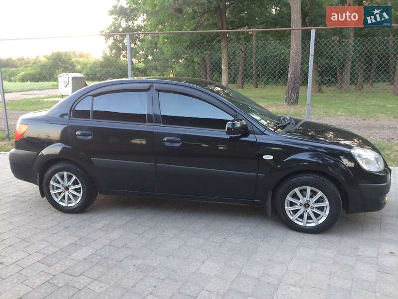 Седан Kia Rio 2009 в Каменке-Бугской фото 4 Седан Kia Rio 2009 в Каменке-Бугской
