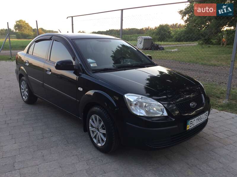 Седан Kia Rio 2009 в Каменке-Бугской фото 3 Седан Kia Rio 2009 в Каменке-Бугской