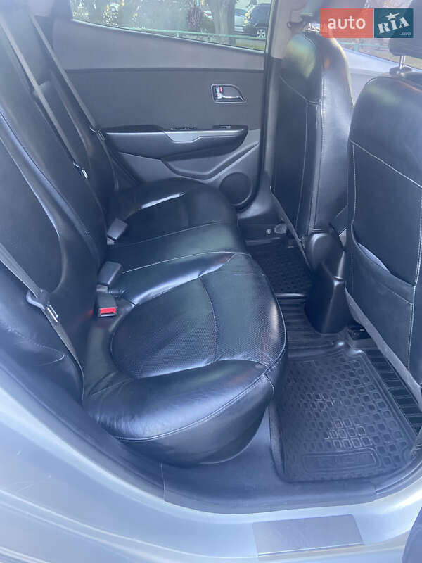 Седан Kia Rio 2013 в Киеве