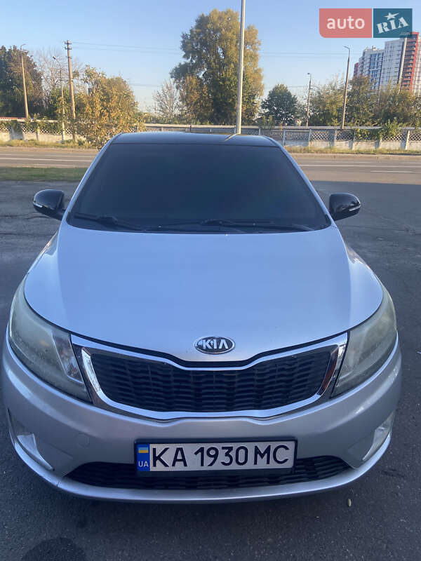 Седан Kia Rio 2013 в Киеве