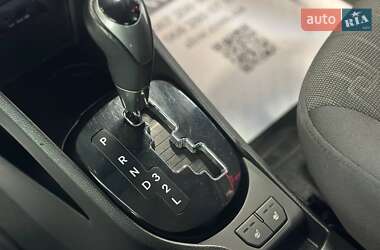 Седан Kia Rio 2012 в 