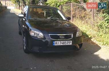 Седан Kia Rio 2010 в Белой Церкви