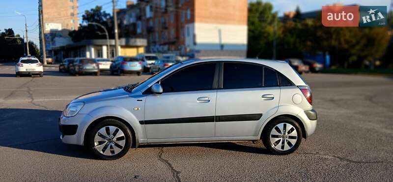 Хетчбек Kia Rio 2006 в Білій Церкві фото 3 Хетчбек Kia Rio 2006 в Білій Церкві