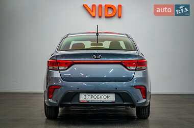 Седан Kia Rio 2018 в 