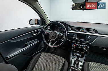 Седан Kia Rio 2018 в 
