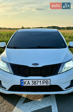 Седан Kia Rio 2012 в Прилуках