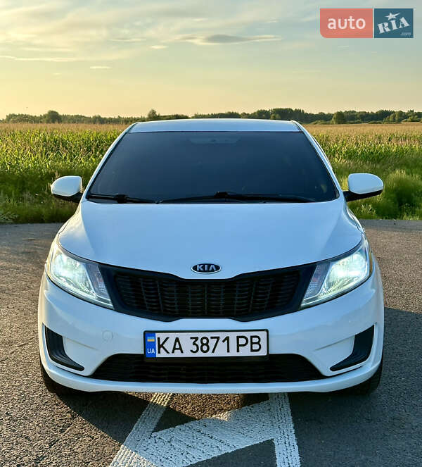 Седан Kia Rio 2012 в 