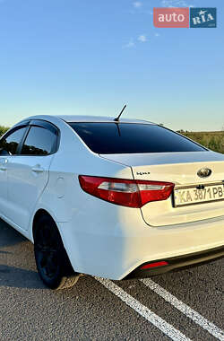 Седан Kia Rio 2012 в 