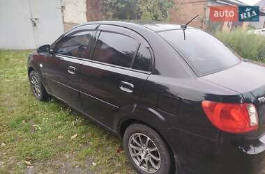 Седан Kia Rio 2011 в 