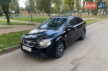 Седан Kia Rio 2011 в 