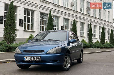 Седан Kia Rio 2002 в Белой Церкви