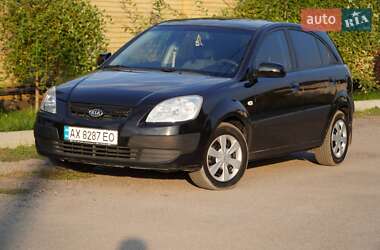 Хэтчбек Kia Rio 2006 в Полтаве