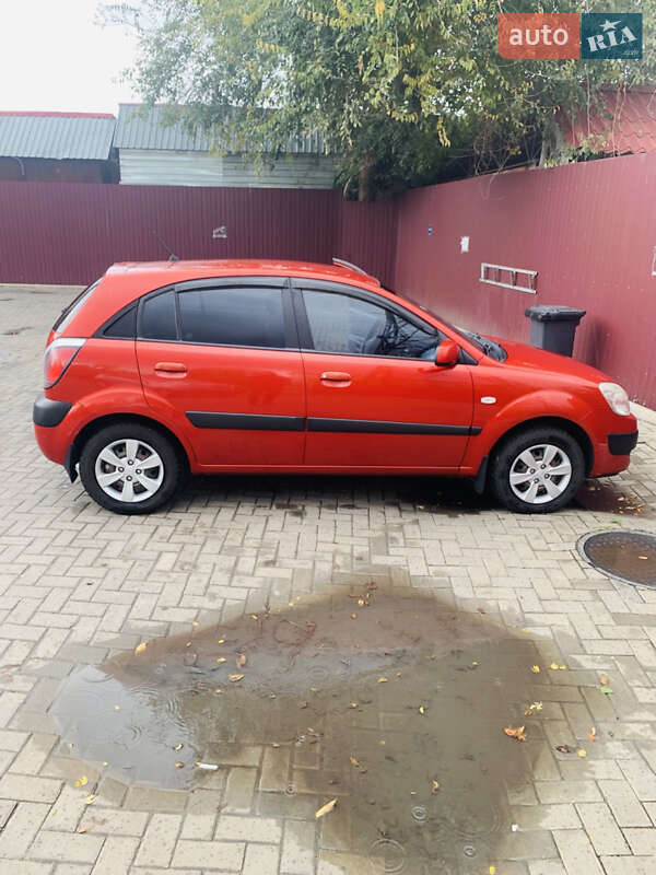 Хэтчбек Kia Rio 2007 в Николаеве