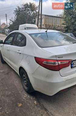 Седан Kia Rio 2013 в 