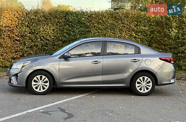 Седан Kia Rio 2021 в  фото 11 Седан Kia Rio 2021 в