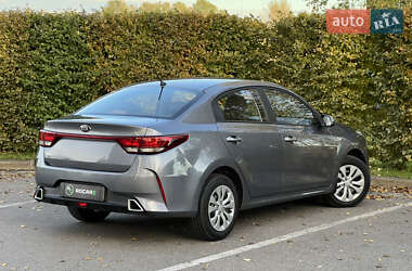 Седан Kia Rio 2021 в  фото 22 Седан Kia Rio 2021 в