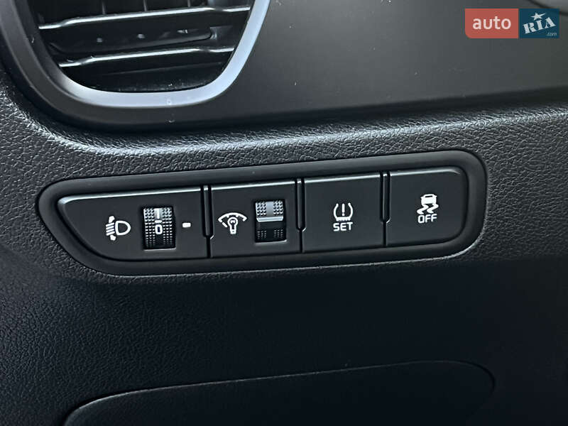 Седан Kia Rio 2021 в Києві