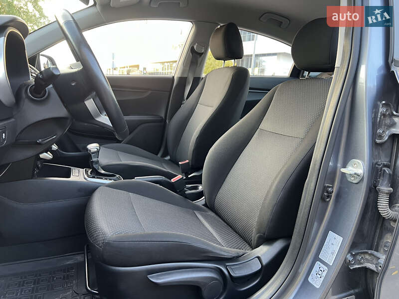 Седан Kia Rio 2021 в Києві