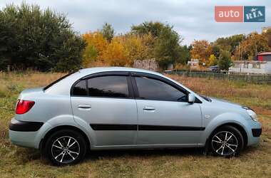 Седан Kia Rio 2007 в  фото 12 Седан Kia Rio 2007 в