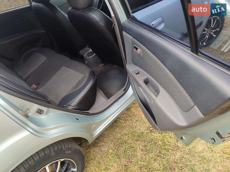 Седан Kia Rio 2007 в Полтаве