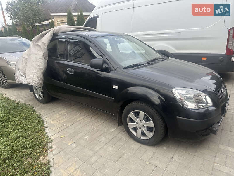 Седан Kia Rio 2009 в Киеве