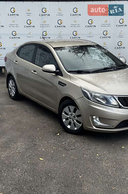 Седан Kia Rio 2012 в 