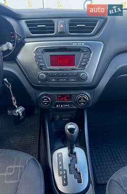 Седан Kia Rio 2012 в 