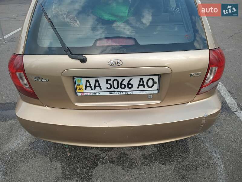 Универсал Kia Rio 2005 в Киеве