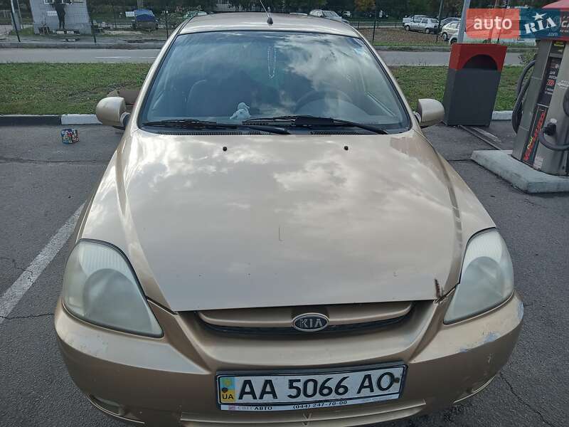 Универсал Kia Rio 2005 в Киеве